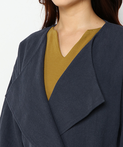 LBC（エルビーシー）の「変わり織りガウンコート（その他アウター・レディース・ベージュ/ネイビー・LARGE/MEDIUM）」の6枚目の写真