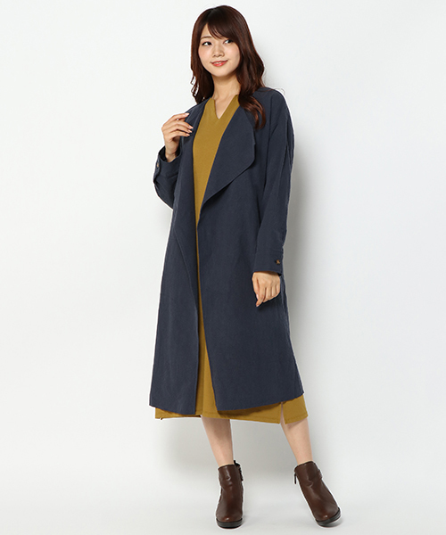 LBC（エルビーシー）の「変わり織りガウンコート（その他アウター・レディース・ベージュ/ネイビー・LARGE/MEDIUM）」の4枚目の写真