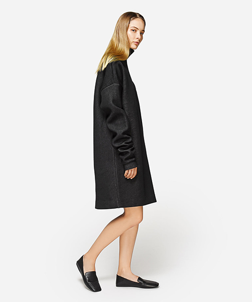 CHARLES & KEITH(チャールズ & キース)の「スクウェアトゥスリッポンフラット / SQUARE-TOE SLIP-ON FLATS(スリッポン・レディース・パープル/ブラック・22.5cm/23.5cm/25cm/24.5cm/23cm)」の8枚目の写真