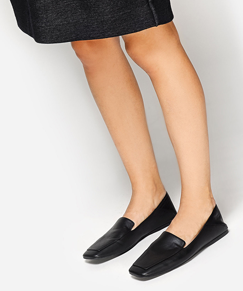 CHARLES & KEITH(チャールズ & キース)の「スクウェアトゥスリッポンフラット / SQUARE-TOE SLIP-ON FLATS(スリッポン・レディース・パープル/ブラック・22.5cm/23.5cm/25cm/24.5cm/23cm)」の9枚目の写真