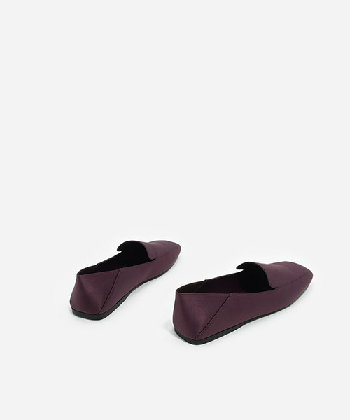 CHARLES & KEITH(チャールズ & キース)の「スクウェアトゥスリッポンフラット / SQUARE-TOE SLIP-ON FLATS(スリッポン・レディース・パープル/ブラック・22.5cm/23.5cm/25cm/24.5cm/23cm)」の13枚目の写真