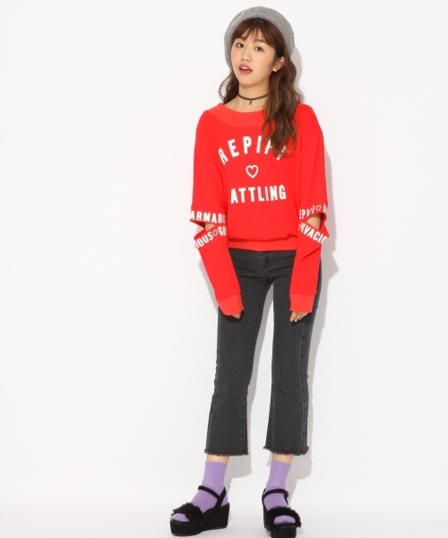 repipi armario（レピピ アルマリオ）の「オフショルソデアキロゴロングスリーブ（スウェット・キッズ・ホワイト/ブラック/レッド・SMALL/MEDIUM/LARGE/X-SMALL）」の11枚目の写真