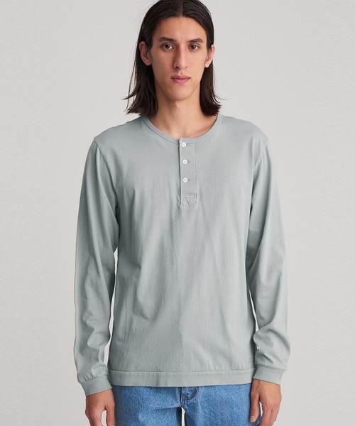 Saturdays NYC(サタデーズ ニューヨークシティ )の「Mitch Henley Pima Long Sleeve Shirt(Tシャツ/カットソー・メンズ・イエロー/サックスブルー/ホワイト/ブラック・S/L/XL/XS/M)」の4枚目の写真