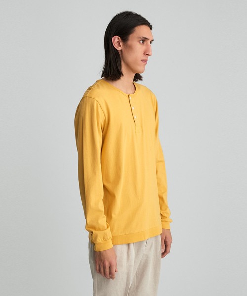 Saturdays NYC(サタデーズ ニューヨークシティ )の「Mitch Henley Pima Long Sleeve Shirt(Tシャツ/カットソー・メンズ・イエロー/サックスブルー/ホワイト/ブラック・S/L/XL/XS/M)」の16枚目の写真