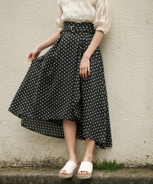 PAGEBOY(ページボーイ)の「ドット×ギンガムフリルスカート(スカート・レディース・ホワイト系その他/ブラック系その他/ホワイト×ブラック・FREE)」の2枚目の写真