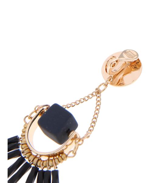 YECCA VECCA（イェッカヴェッカ）の「ビーズフリンジイヤリング（イヤリング・レディース・ブラック/ブラウン/アイボリー・FREE）」の6枚目の写真