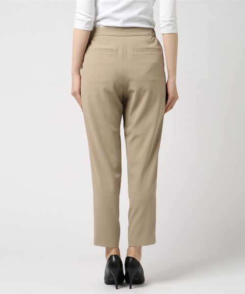 RIVE DROITE（リヴドロワ）の「ドライツイルテーパードパンツ（その他パンツ・レディース・ベージュ/カーキ/ブラック・36/38）」の5枚目の写真