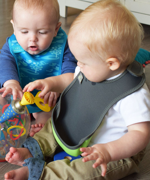 Bibetta（ビベッタ）の「【Bibetta/ビベッタ】ウルトラビブ 2枚入（マグ/哺乳瓶/お食事グッズ・キッズ・グレー系その他/ブルー系その他/レッド系その他/グリーン系その他/ピンク系その他/ブルー系その他2/ブルー系その他3/ブルー系その他4/グレー系その他2/ブルー系その他5/ブルー系その他6/ピンク系その他2/ピンク系その他3/グリーン系その他2・ONESIZE/ONE SIZE）」の20枚目の写真