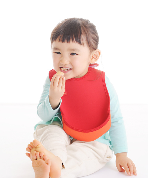 Bibetta（ビベッタ）の「【Bibetta/ビベッタ】ウルトラビブ 2枚入（マグ/哺乳瓶/お食事グッズ・キッズ・グレー系その他/ブルー系その他/レッド系その他/グリーン系その他/ピンク系その他/ブルー系その他2/ブルー系その他3/ブルー系その他4/グレー系その他2/ブルー系その他5/ブルー系その他6/ピンク系その他2/ピンク系その他3/グリーン系その他2・ONESIZE/ONE SIZE）」の17枚目の写真