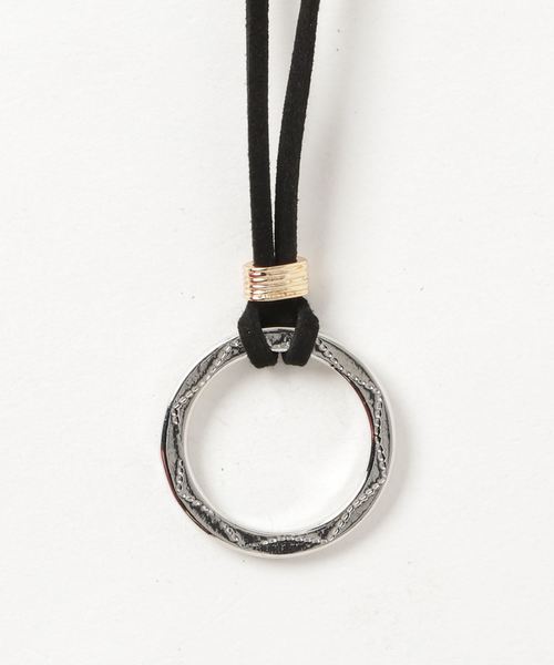 VENCEEXCHANGE（ヴァンスエクスチェンジ）の「アクセ付きミニ裏毛モックネックアンサンブル（Tシャツ/カットソー・メンズ・ホワイト/ブラック/その他21・M/L）」の4枚目の写真