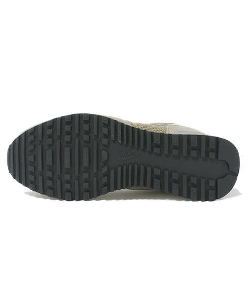 BEAMS BOY（ビームスボーイ）の「NIKE / エアボルテックス レトロ（スニーカー・レディース・ベージュ・24/24.5/25）」の3枚目の写真