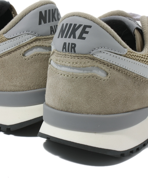 BEAMS BOY（ビームスボーイ）の「NIKE / エアボルテックス レトロ（スニーカー・レディース・ベージュ・24/24.5/25）」の8枚目の写真