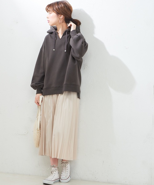 natural couture（ナチュラルクチュール）の「裏起毛キーネックパーカー（スウェット・レディース・オフホワイト/スミクロ/ベージュ/グリーン・FREE）」の12枚目の写真