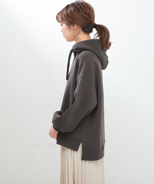 natural couture（ナチュラルクチュール）の「裏起毛キーネックパーカー（スウェット・レディース・オフホワイト/スミクロ/ベージュ/グリーン・FREE）」の15枚目の写真