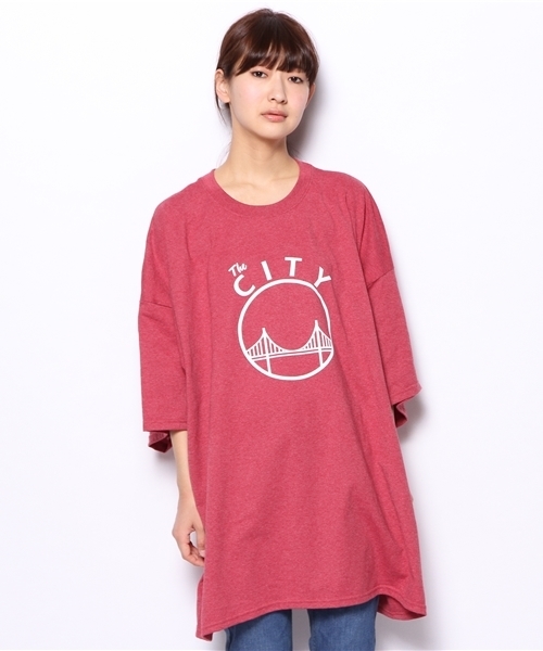 BEAMS BOY(ビームスボーイ)の「NEW STEP / シティロゴ BIG TEE(Tシャツ/カットソー・レディース・ホワイト/レッド/ブルー・ONE SIZE)」の3枚目の写真