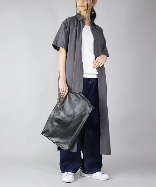 and it_（アンドイット）の「スキッパー＆ベーシックロングシャツワンピース（シャツワンピース・レディース・グレー系3/ブラック系3/ホワイト系3/カーキ系3/ホワイト系4/ブラック系4/グレー系4/カーキ系4/ホワイト系1/ホワイト系2/カーキ系2/カーキ系1/グレー系2/グレー系1/ブラック系2/ブラック系1・M/L/M-Long/L-Long）」の10枚目の写真