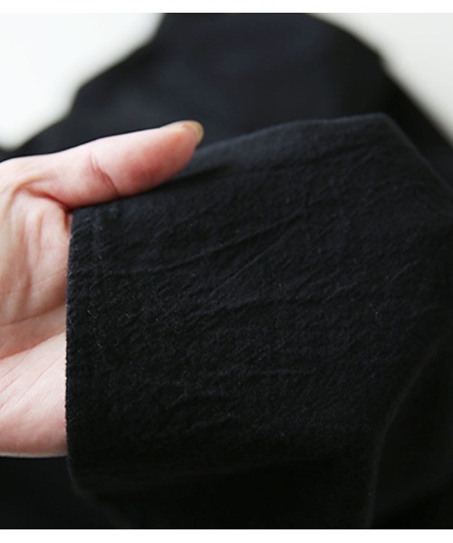 and it_（アンドイット）の「スキッパー＆ベーシックロングシャツワンピース（シャツワンピース・レディース・グレー系3/ブラック系3/ホワイト系3/カーキ系3/ホワイト系4/ブラック系4/グレー系4/カーキ系4/ホワイト系1/ホワイト系2/カーキ系2/カーキ系1/グレー系2/グレー系1/ブラック系2/ブラック系1・M/L/M-Long/L-Long）」の21枚目の写真