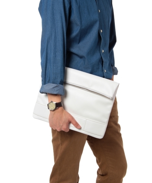 UNITED ARROWS（ユナイテッドアローズ）の「UA PU CLUCH BAG（クラッチバッグ・メンズ・コバルトブルー/ネイビー/ホワイト/ブラック/イエロー・フリー）」の13枚目の写真