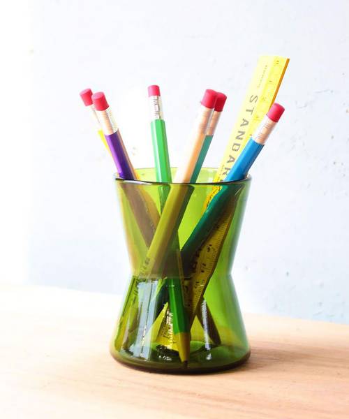 HIGHTIDE（ハイタイド）の「TOUMEI Pen Stand トウメイ ペンスタンド ペン立て クリア ガラス 直営店限定（ステーショナリー・レディース・ブルーグリーン/オリーブ/イエロー系その他/ブルー・FREE）」の2枚目の写真