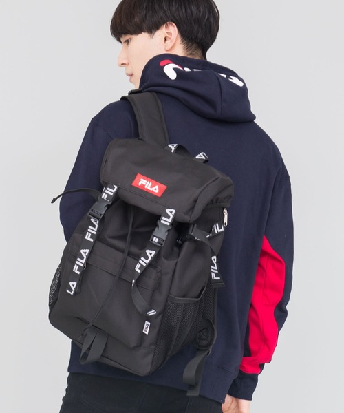 FILA（フィラ）の「【FILA/フィラ】ロゴテープ A4サイズ収納可 大容量 フラップリュック バッグパック 20L（バックパック/リュック・メンズ・ブラック/トリコロール/ブラック×ピンク/ブラック系その他2/ブルー系その他/ブラック系その他・FREE）」の21枚目の写真