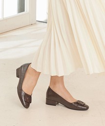 チャンキーヒールスクエアトゥバックルパンプス