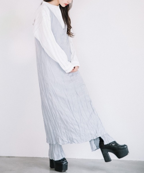 Mysa&Liina(ミーサリーナ)の「クリンクルキャミワンピース(ワンピース・レディース・オフホワイト/ピンク/ブルー/ブラウン・M)」の17枚目の写真