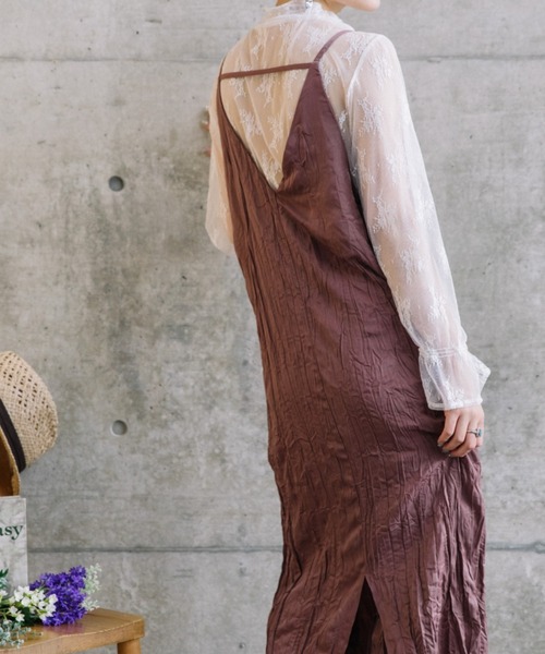 Mysa&Liina(ミーサリーナ)の「クリンクルキャミワンピース(ワンピース・レディース・オフホワイト/ピンク/ブルー/ブラウン・M)」の13枚目の写真