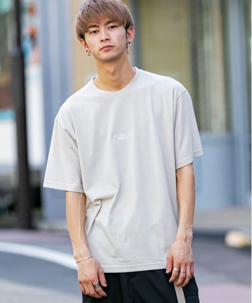 En serio TOKYO(エンソリオトーキョー)の「BACK PASTING / バックプリント ビッグ シルエット Tシャツ(Tシャツ/カットソー・メンズ・ブラック/ネイビー/オフホワイト/サンドベージュ/ミント/スモークピンク・LL/S/M/L)」の20枚目の写真