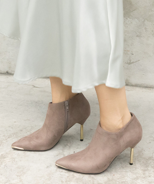 RANDA(ランダ)の「ストレスフリー/メタリックヒールショートブーツ(ブーツ・レディース・ブラック/ワイン/グレイッシュベージュ・LL/M/L/S)」の7枚目の写真
