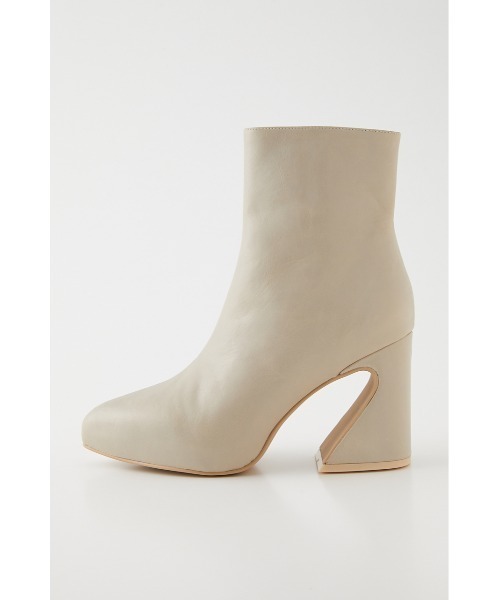 SLY(スライ)の「【THROW】LEATHER POINTED TOE ブーツ(ブーツ)」|アイボリー