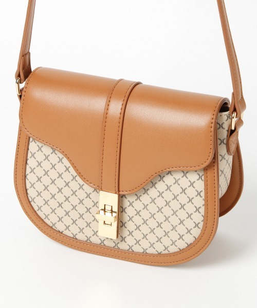 奈*i様 フリンジデザイン ベージュショルダーバッグ ヴィンテージ J&M Davidson（ジェイアンドエムデヴィッドソン）の「フィエスタ