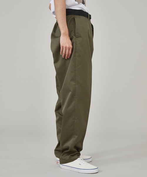 DELUXE（デラックス）の「D-KHAKI（チノパンツ・メンズ・ブラック/ベージュ/オリーブ・SMALL/MEDIUM/LARGE/X-LARGE）」の13枚目の写真