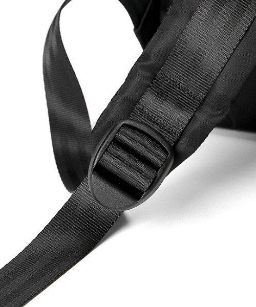 Manhattan Portage（マンハッタンポーテージ）の「MERCER BACKPACK CORDURA TWILLBAG（バックパック/リュック・メンズ・ブラック・MEDIUM）」の9枚目の写真