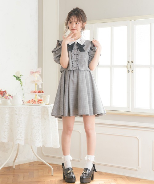 セール】飾りリボンブローチ付き肩レースワンピース（ワンピース