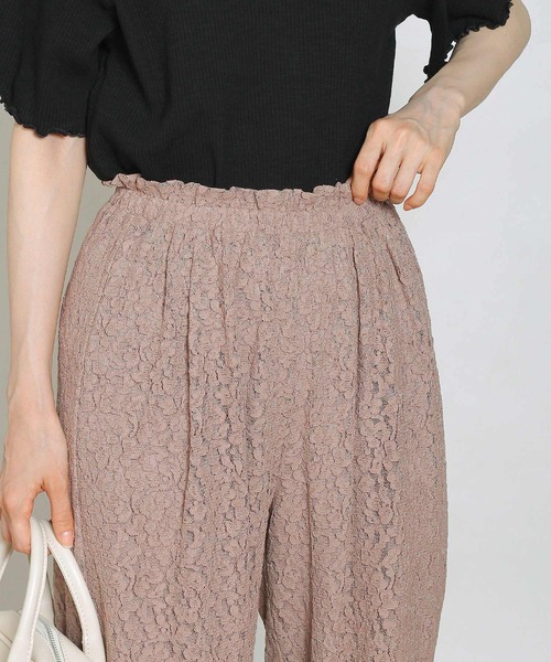 Crisp（クリスプ）の「フラワーレースパンツ（その他パンツ・レディース・ブラウン/アイボリー・FREE）」の4枚目の写真