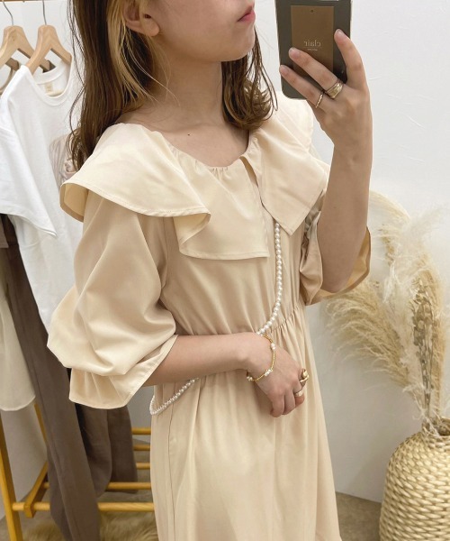 apres jour clair（アプレジュールクレア）の「【apres jour clair】ラッフルデザインワンピース【ZOZOTOWN限定アイテム】（ワンピース・レディース・アイボリー/ライトベージュ・X-LARGE/フリー）」の8枚目の写真