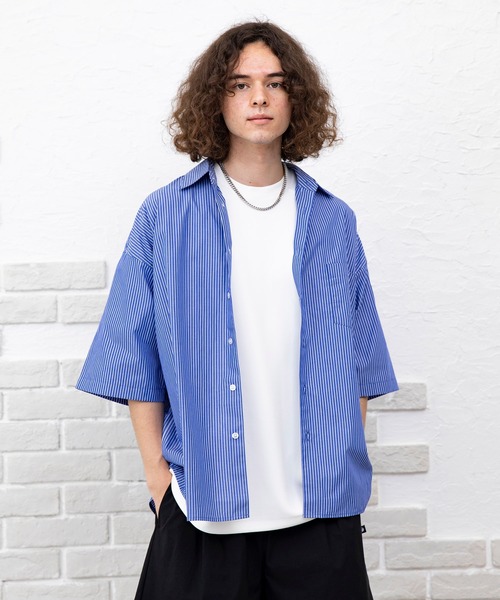 NIDO（ニド）の「ビッグストライプシャツ（シャツ/ブラウス・メンズ・ホワイト/ブルー・MEDIUM/LARGE）」の2枚目の写真