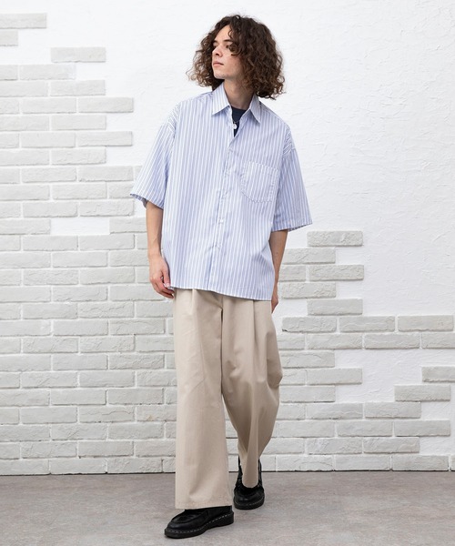 NIDO（ニド）の「ビッグストライプシャツ（シャツ/ブラウス・メンズ・ホワイト/ブルー・MEDIUM/LARGE）」の4枚目の写真