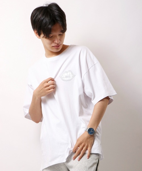 RE730(アールイーセブンサーティー)の「RE730 なみおくんワンポイント刺繍 ビッグシルエットTシャツ(Tシャツ/カットソー・メンズ・ホワイト/グレイッシュベージュ/ブラック・M/L/XL)」の2枚目の写真