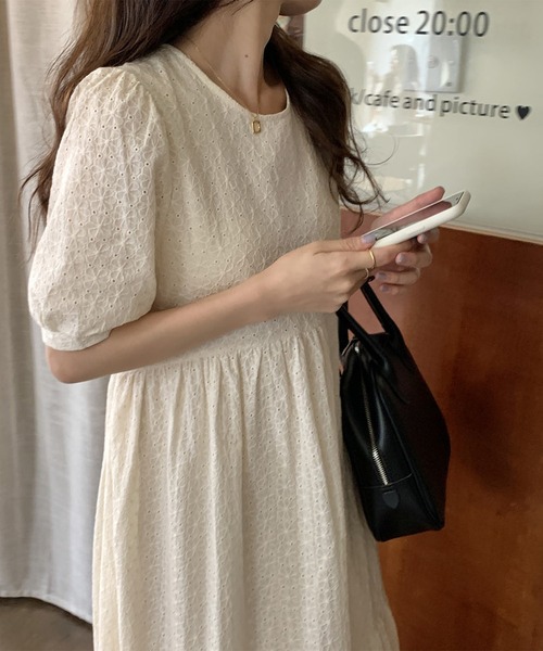 MAISON DE THERESE（メゾン ド テレーズ）の「ロングワンピース（ワンピース・レディース・ベージュ/ホワイト・M）」の3枚目の写真