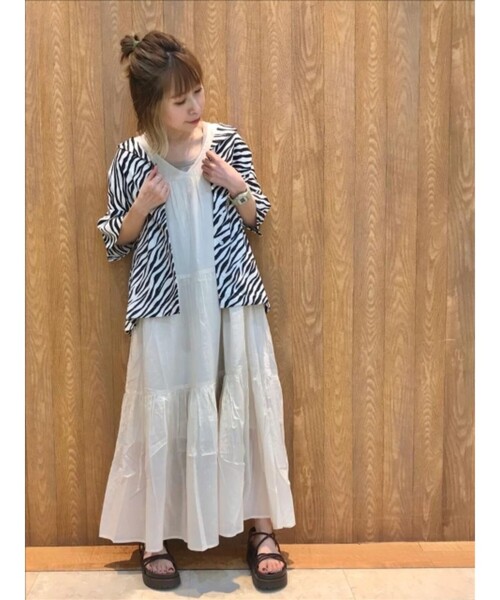 SHOO・LA・RUE（シューラルー）の「◆【INDIA】ティアードワンピース（ワンピース・レディース・ブラック/ブルー/ライトグリーン/ナチュラル・00）」の6枚目の写真