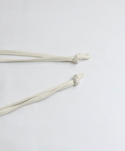 Confirm（コンファーム）の「Confirm / コンファーム シンセティックレザー巾着（ショルダーバッグ・メンズ・アイボリー/ブラック/ブラック系その他/ブラウン・FREE）」の10枚目の写真