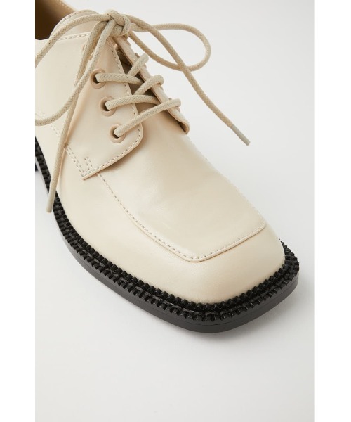 MOUSSY(マウジー)の「LACE UP SQUARE シューズ(ブーツ・レディース・ブラック/アイボリー・LARGE/SMALL/MEDIUM)」の9枚目の写真