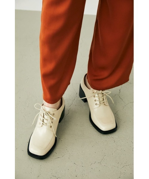 MOUSSY(マウジー)の「LACE UP SQUARE シューズ(ブーツ・レディース・ブラック/アイボリー・LARGE/SMALL/MEDIUM)」の15枚目の写真