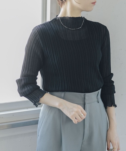 URBAN RESEARCH ROSSO(アーバンリサーチロッソ)の「ハイネックシアーニットプルオーバー(ニット/セーター・レディース・ブラック/グリーン/オフホワイト・FREE)」の3枚目の写真