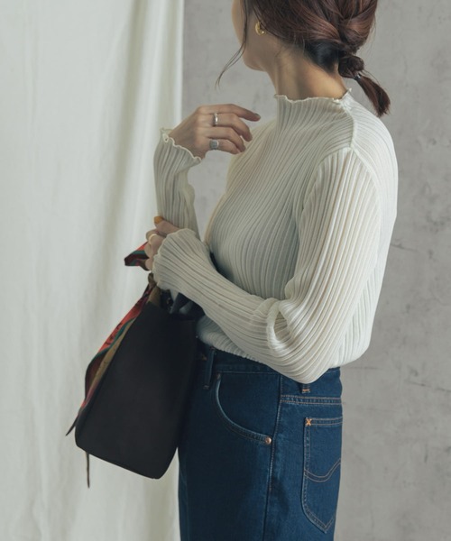 URBAN RESEARCH ROSSO(アーバンリサーチロッソ)の「ハイネックシアーニットプルオーバー(ニット/セーター・レディース・ブラック/グリーン/オフホワイト・FREE)」の15枚目の写真