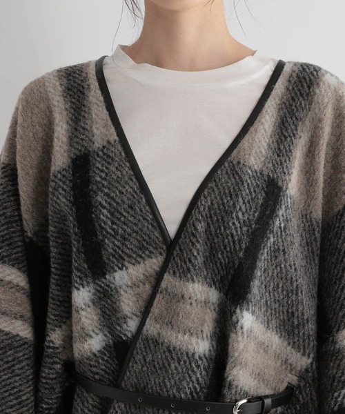 Andemiu（アンデミュウ）の「チェックポンチョ953540（ポンチョ・レディース・ブラック/オフホワイト・FREE）」の20枚目の写真