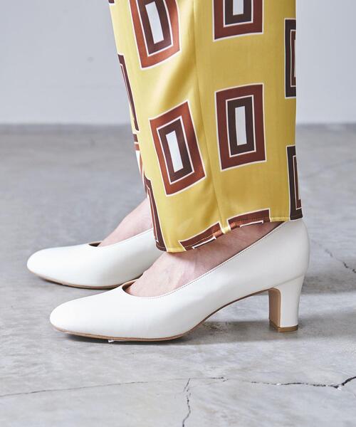 UNITED ARROWS(ユナイテッドアローズ)の「<UNITED ARROWS>ラウンド チャンキー パンプス(パンプス・レディース・ブラウン/オフホワイト・38/35/36/37/35h/36h/37h)」の15枚目の写真