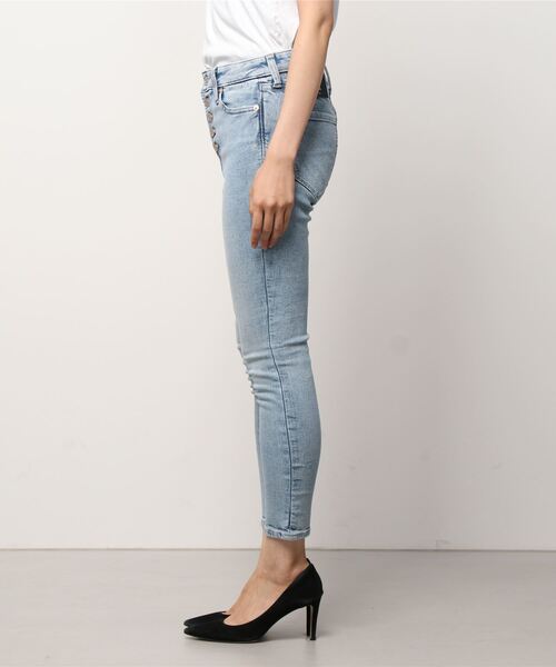 GAP（ギャップ）の「ウォッシュウェル(TM) ハイライズ レギングジーンズ（デニムパンツ・レディース・ライトインディゴブルー・24/25/26/27/30/28/29/23）」の4枚目の写真