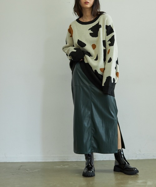 VACANCY（ヴァカンシー）の「ビーガンレザーペンシルスカート（スカート・レディース・ブラック/グリーン/ボルドー/マスタード・FREE）」の11枚目の写真